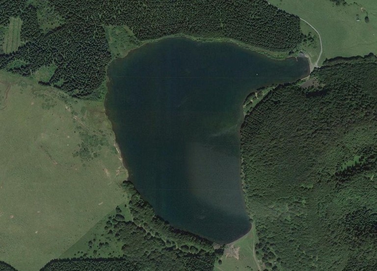 Le lac de Montcineyre.